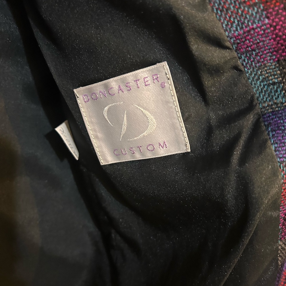 Custom Doncaster blazer - Picture 3 of 3
